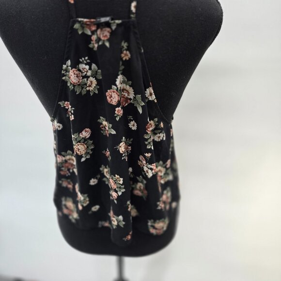 Forever 21 Black Floral Halter Crop Size Large - Picture 2 of 6